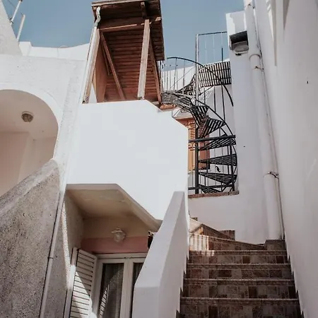 Chaniotis Home, In The Heart Of Kinitharos