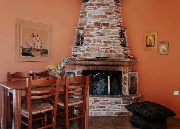 Daire Chaniotis Home, In The Heart Of Kinitharos